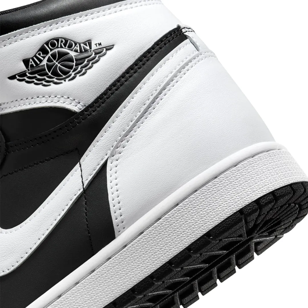 AIR JORDAN 1 RETRO HIGH OG BLACK/WHITE