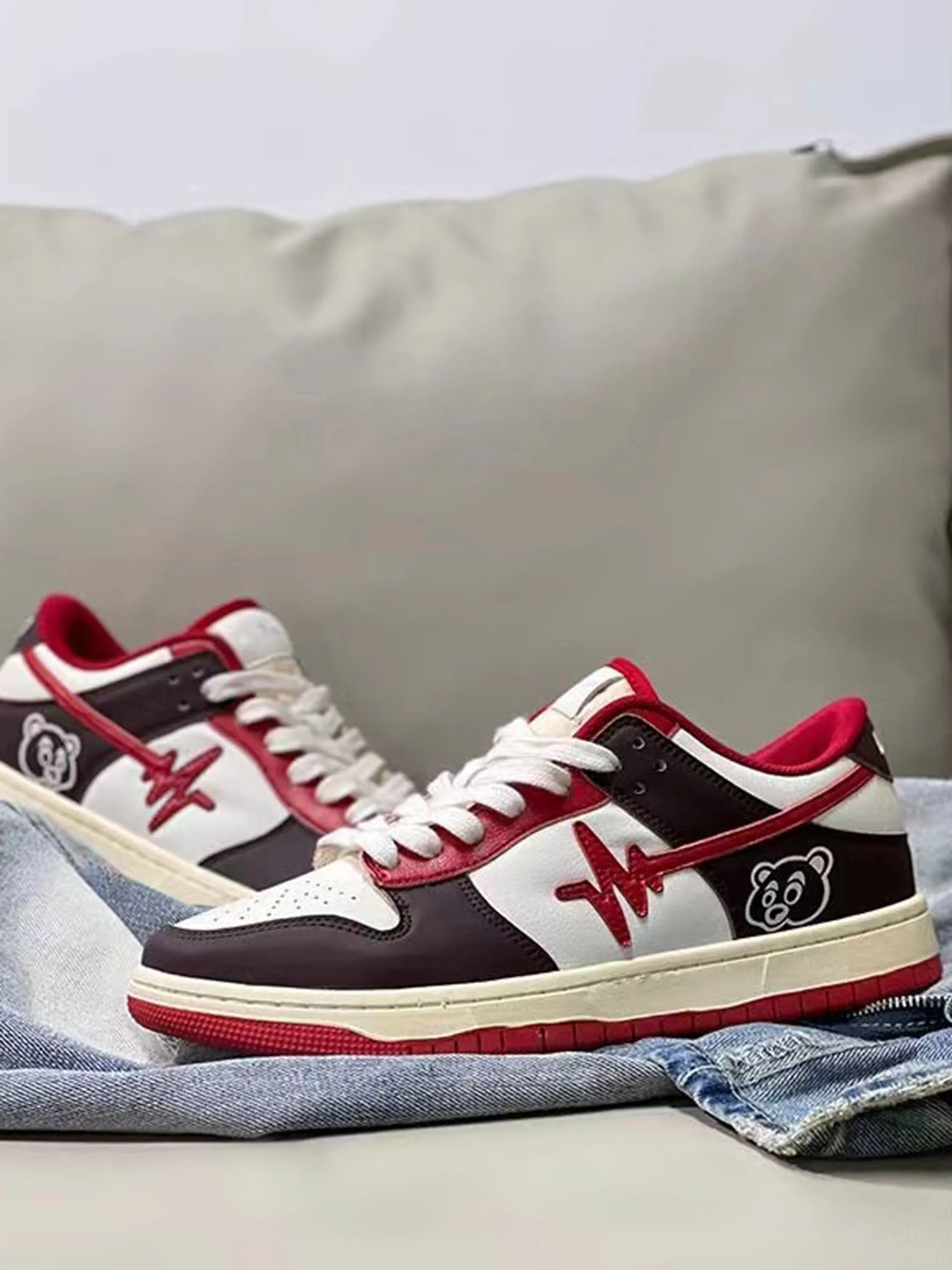 Kicksteria - American Retro Casual Sneakers