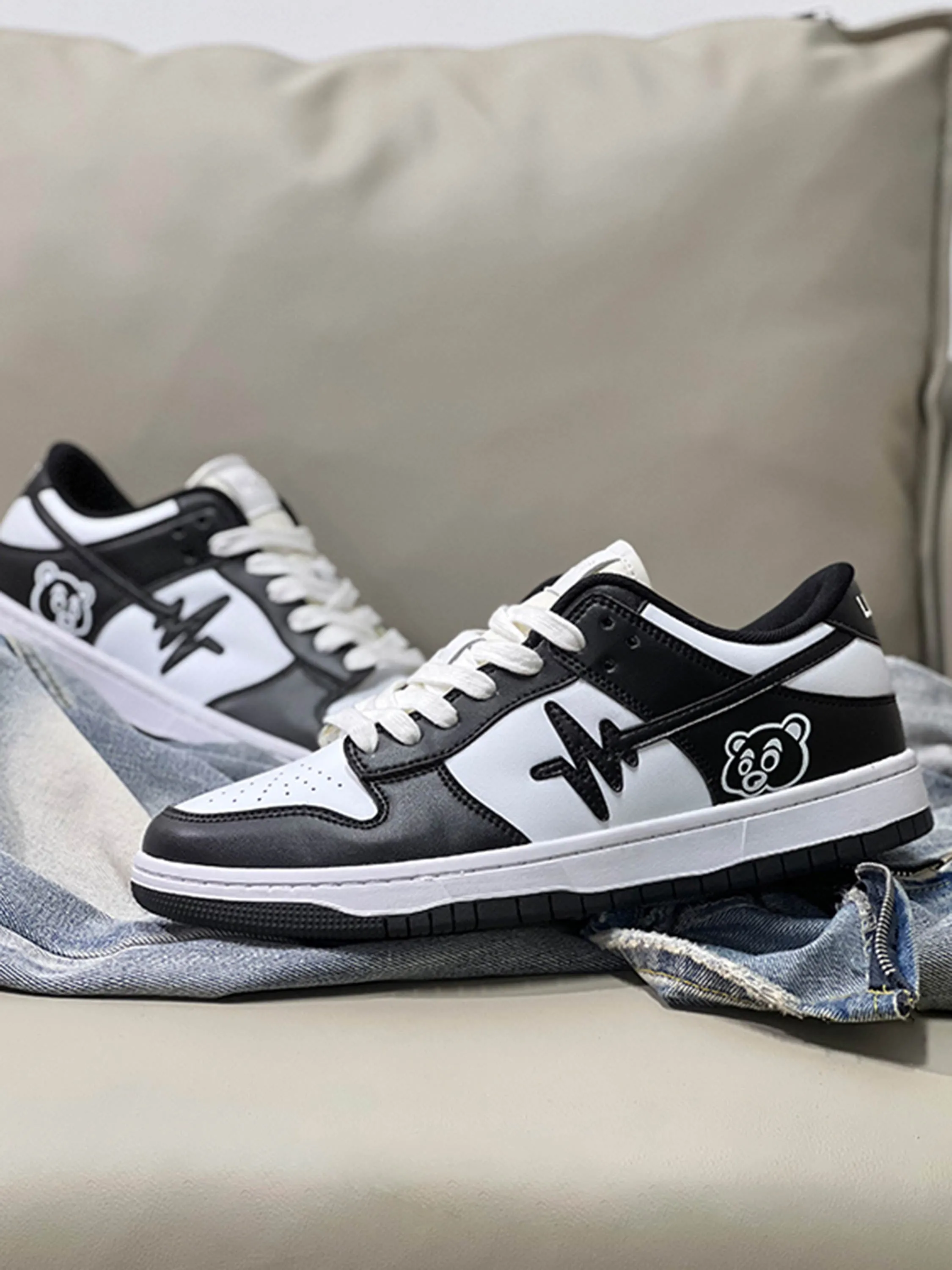 Kicksteria - American Retro Casual Sneakers