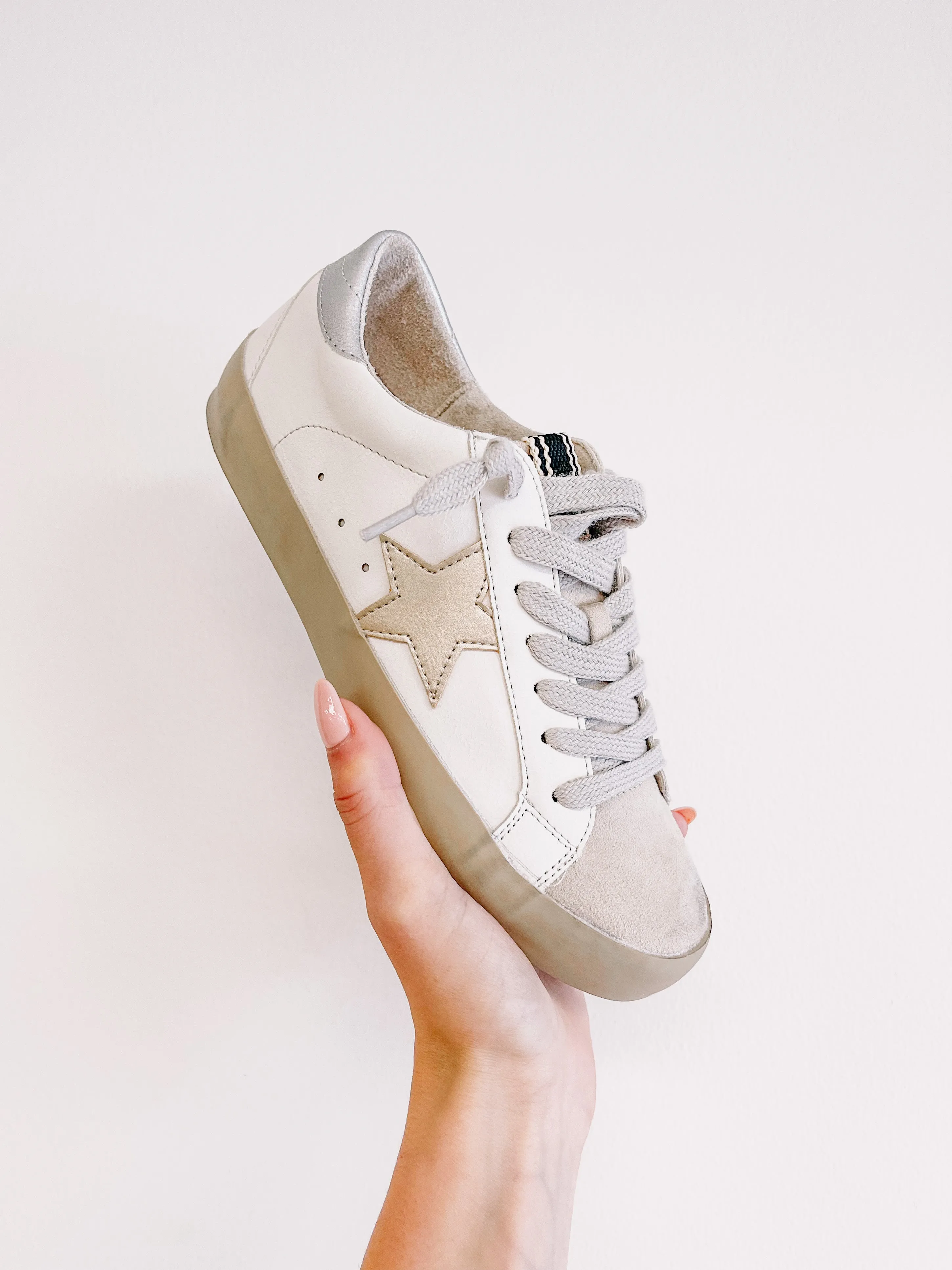 Paris Star Sneakers